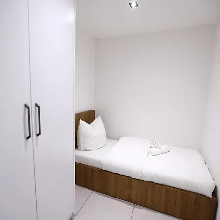 Apartament Jam *